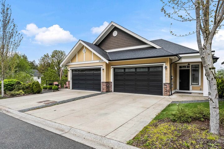 Property Photo: 47009 Sylvan Drive B BC V2R 0X2