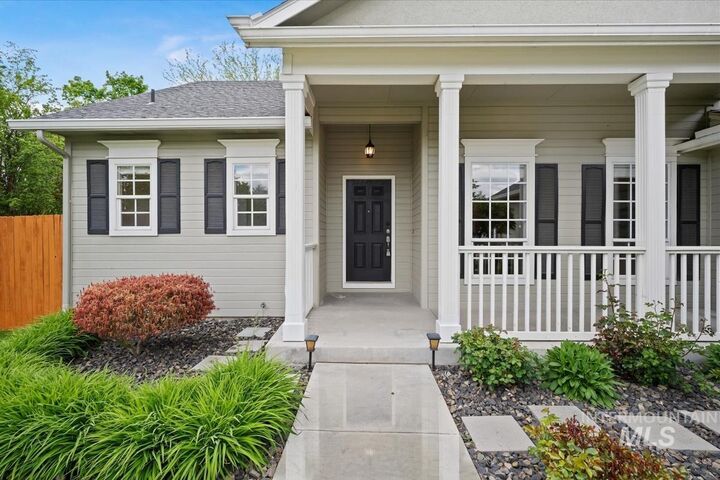 Property Photo:  179 S Cooksom Ave  ID 83616 