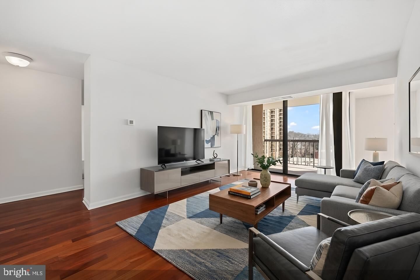 Property Photo:  4500 Four Mile Run Drive S 413  VA 22204 