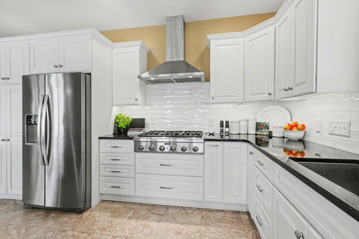 Property Photo:  39 Sunfire Avenue  PA 17011 