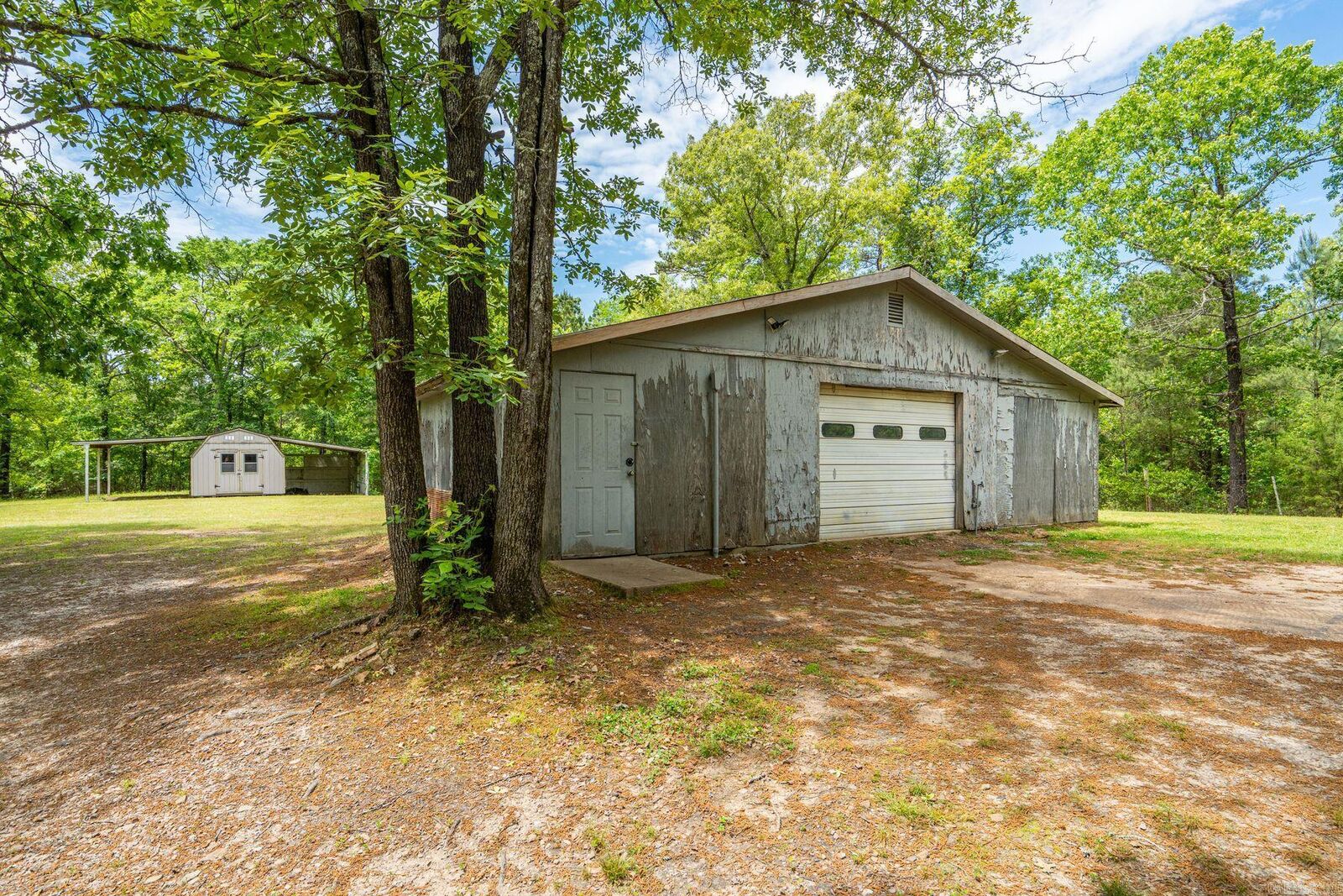 Property Photo:  212 Veranda Trail  AR 71964 