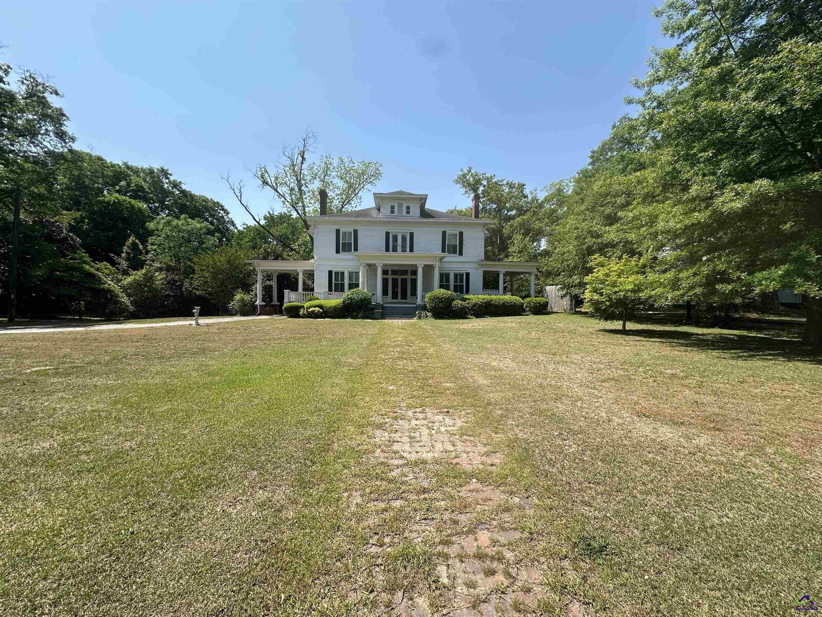 Property Photo:  334 Heard St  GA 30635 