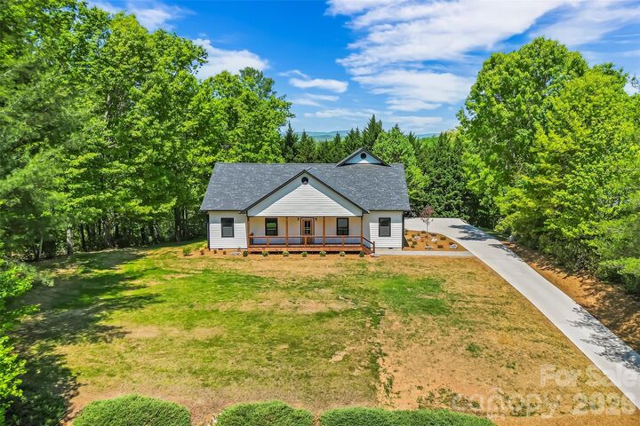 Property Photo:  438 Plantation Drive  NC 28752 