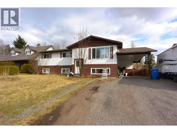 4465 Birch Crescent — photo 1