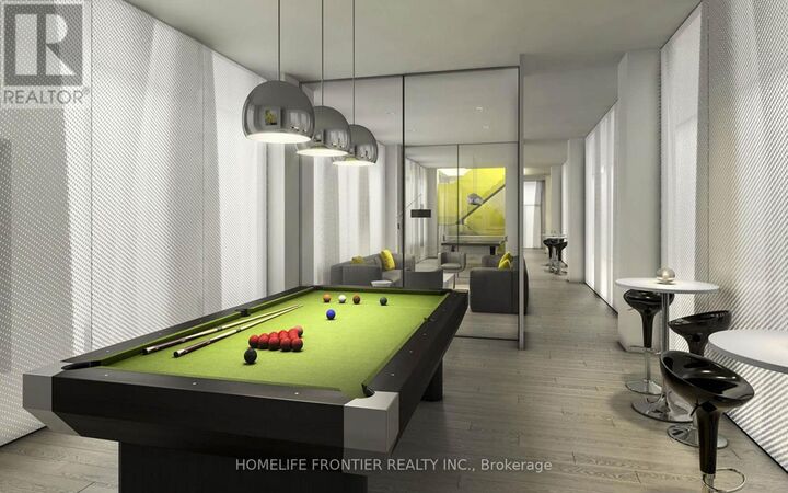 Property Photo:  158 Front Street East 1517  ON M5A 0K9 