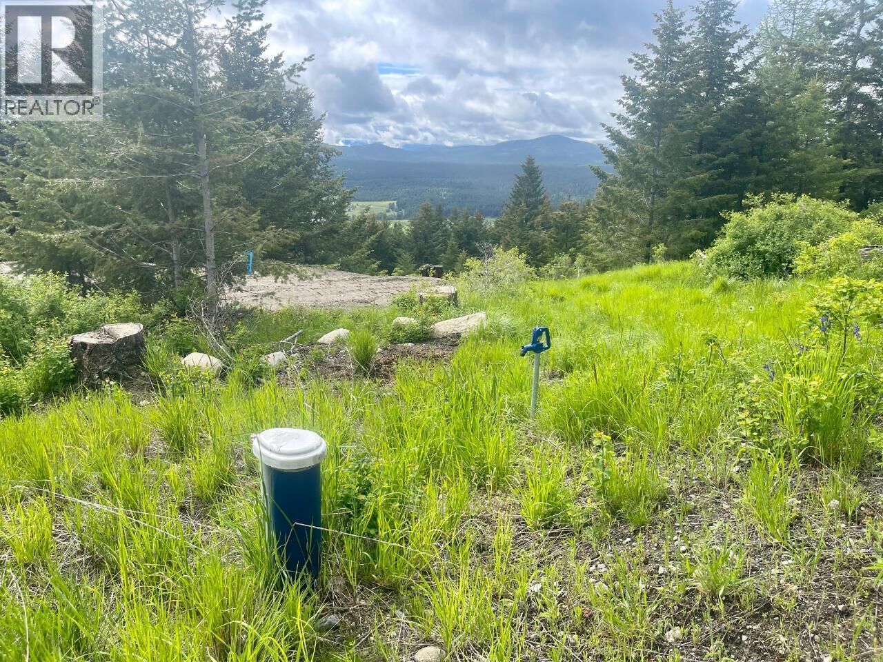 Property Photo:  1355 Timberwolf Trail  BC V0H 1N1 