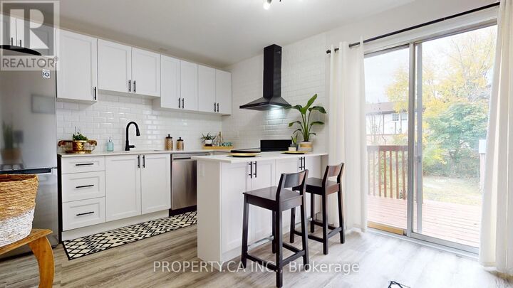 Property Photo:  610 George Street North 5  ON K9H 3S6 
