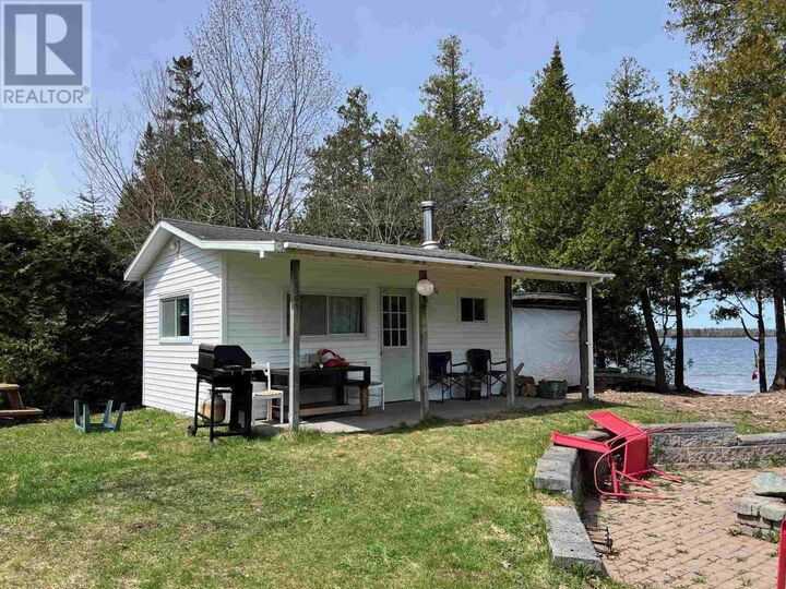 Photo de la propriété:  49 Nils Bay Rd  ON P0S 1E0 