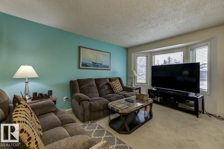 Photo de la propriété:  14811 35 Street NW  AB T5Y 2H8 