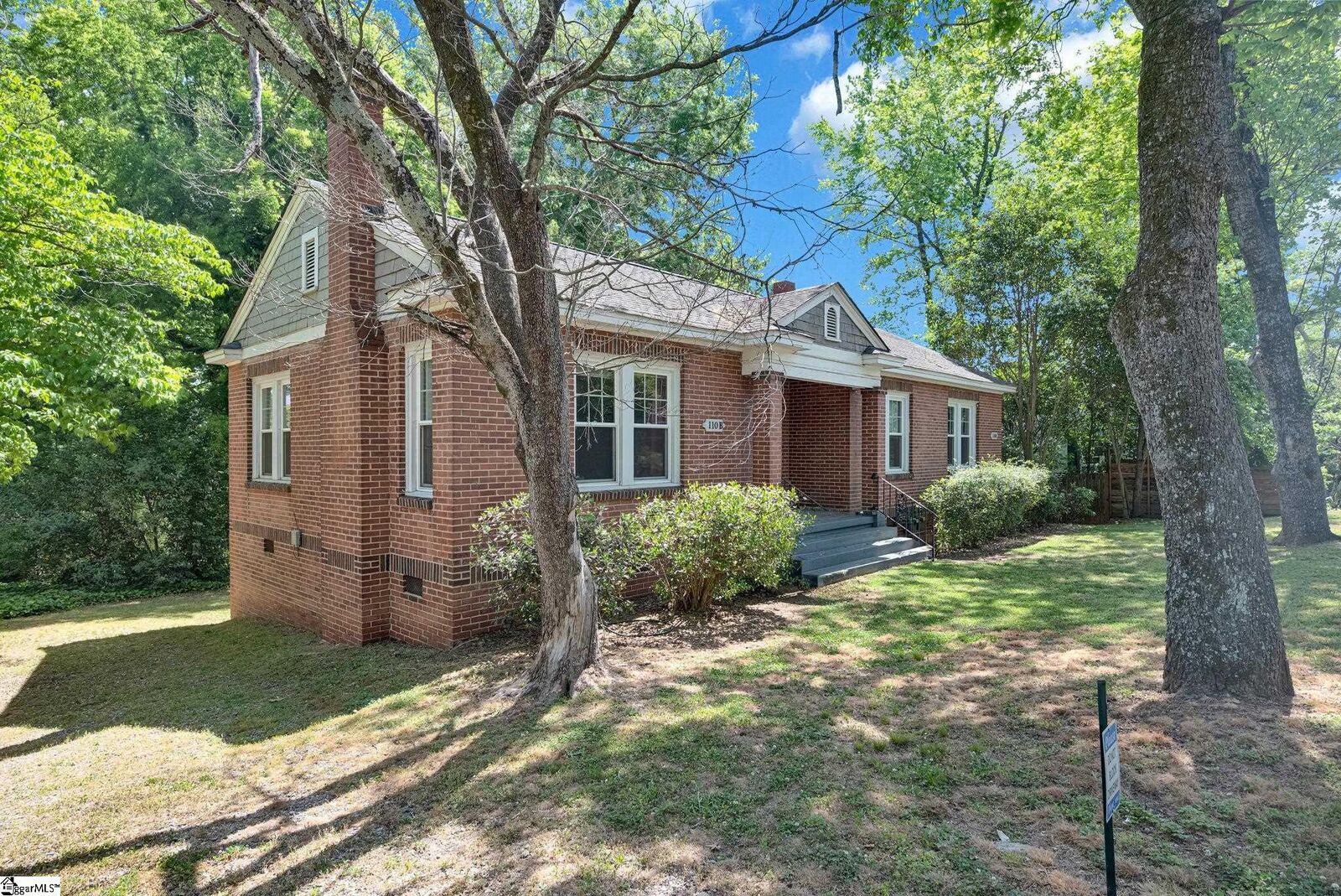 Property Photo:  110 Cochran Block  SC 29625 