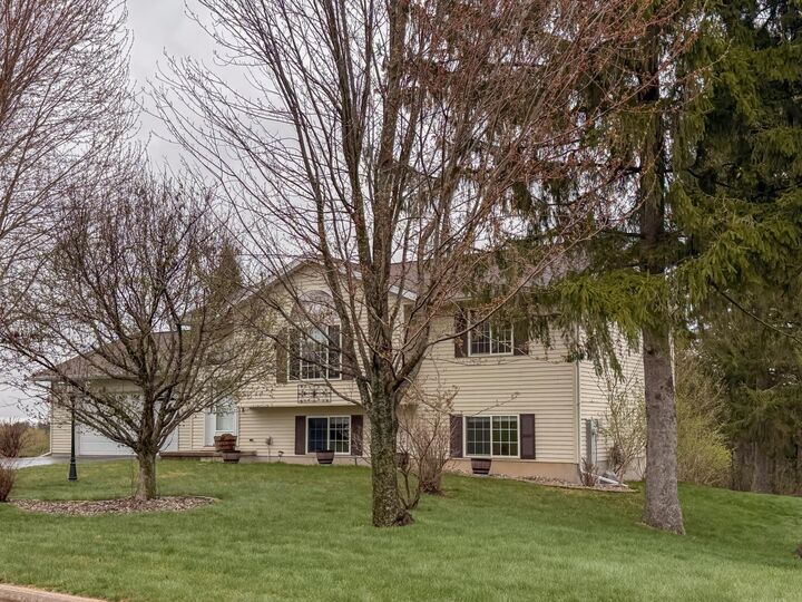 Property Photo:  1407 Delmore Dr  WI 54452 