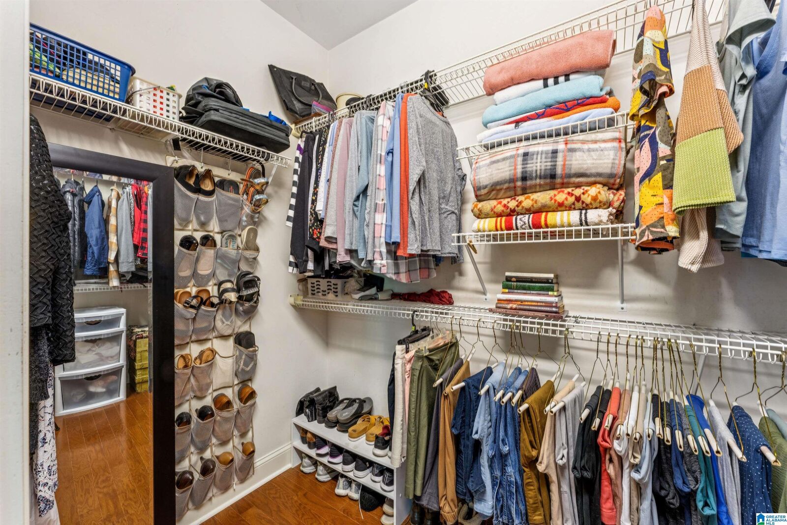 Property Photo:  1610 Hinkle Road  AL 35045 