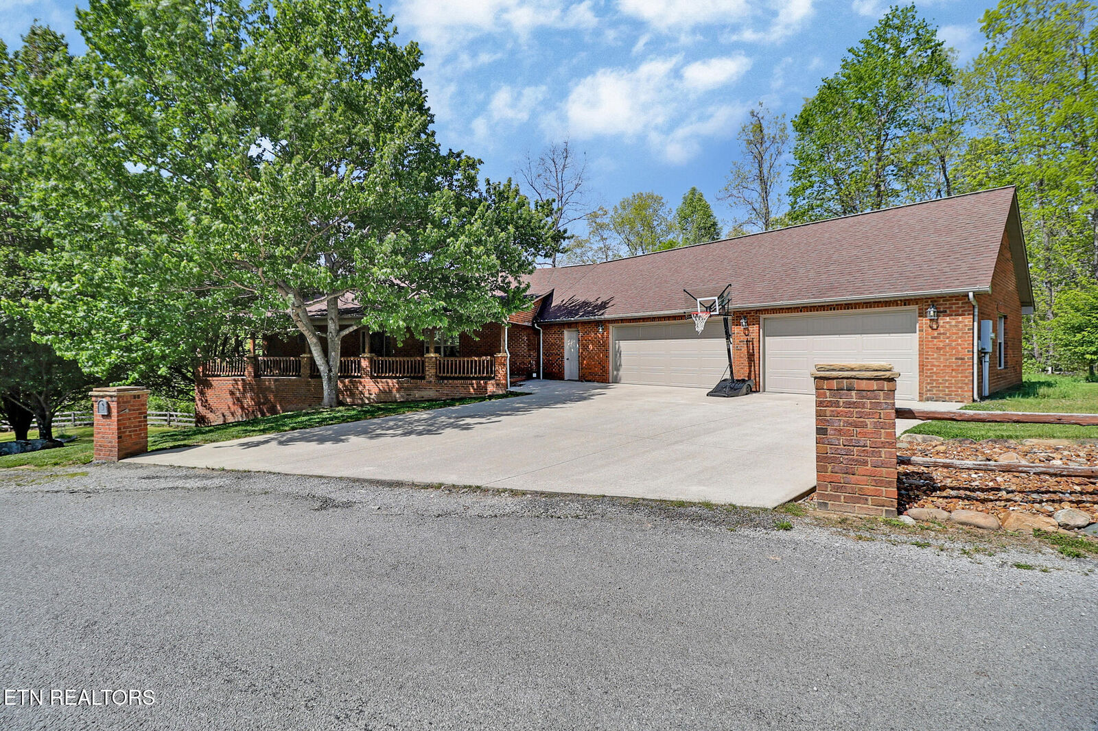 Property Photo:  169 Catoosa Canyon Drive  TN 38571 