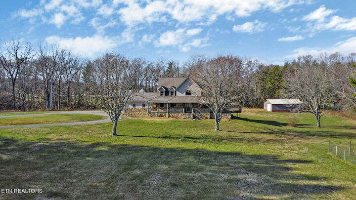 Property Photo:  815 York Rd  TN 38555 