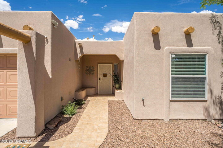 Property Photo:  534 Cedardale Loop  NM 88005 