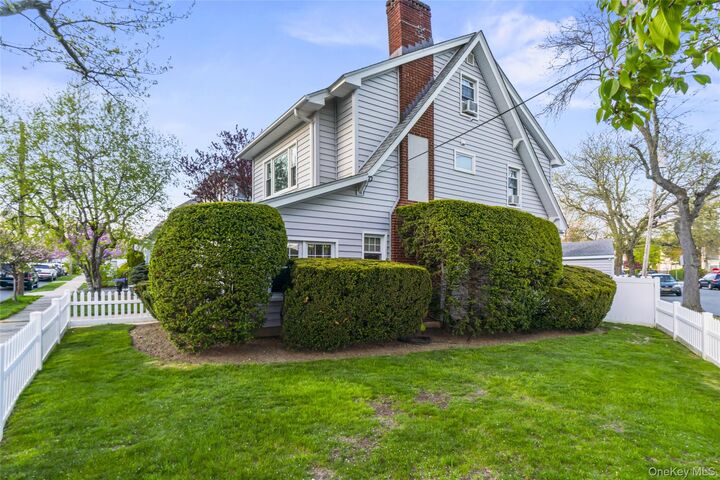 Property Photo:  41 Rhodes Street  NY 10801 