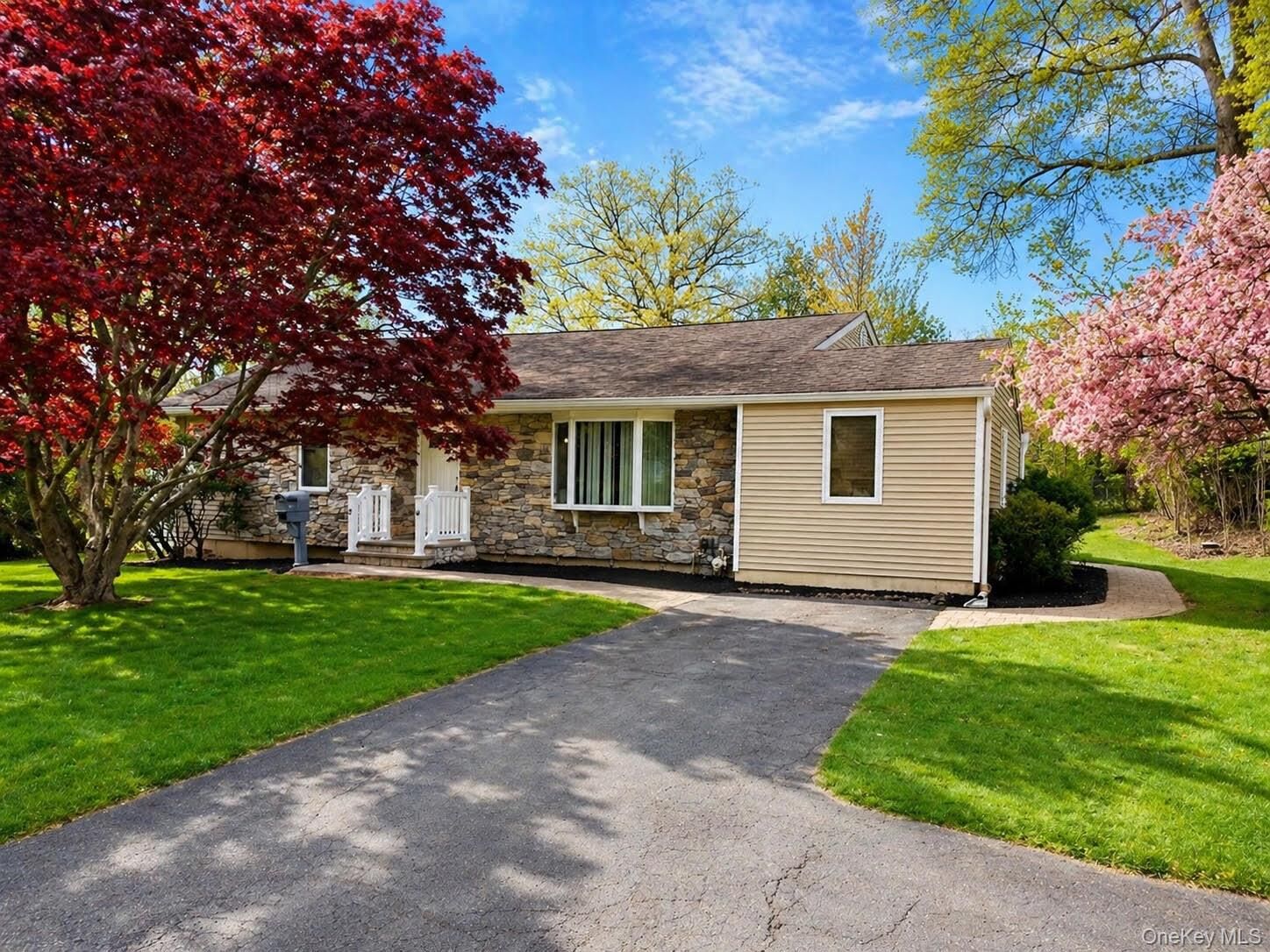 Property Photo:  19 Buckingham Road  NY 10954 