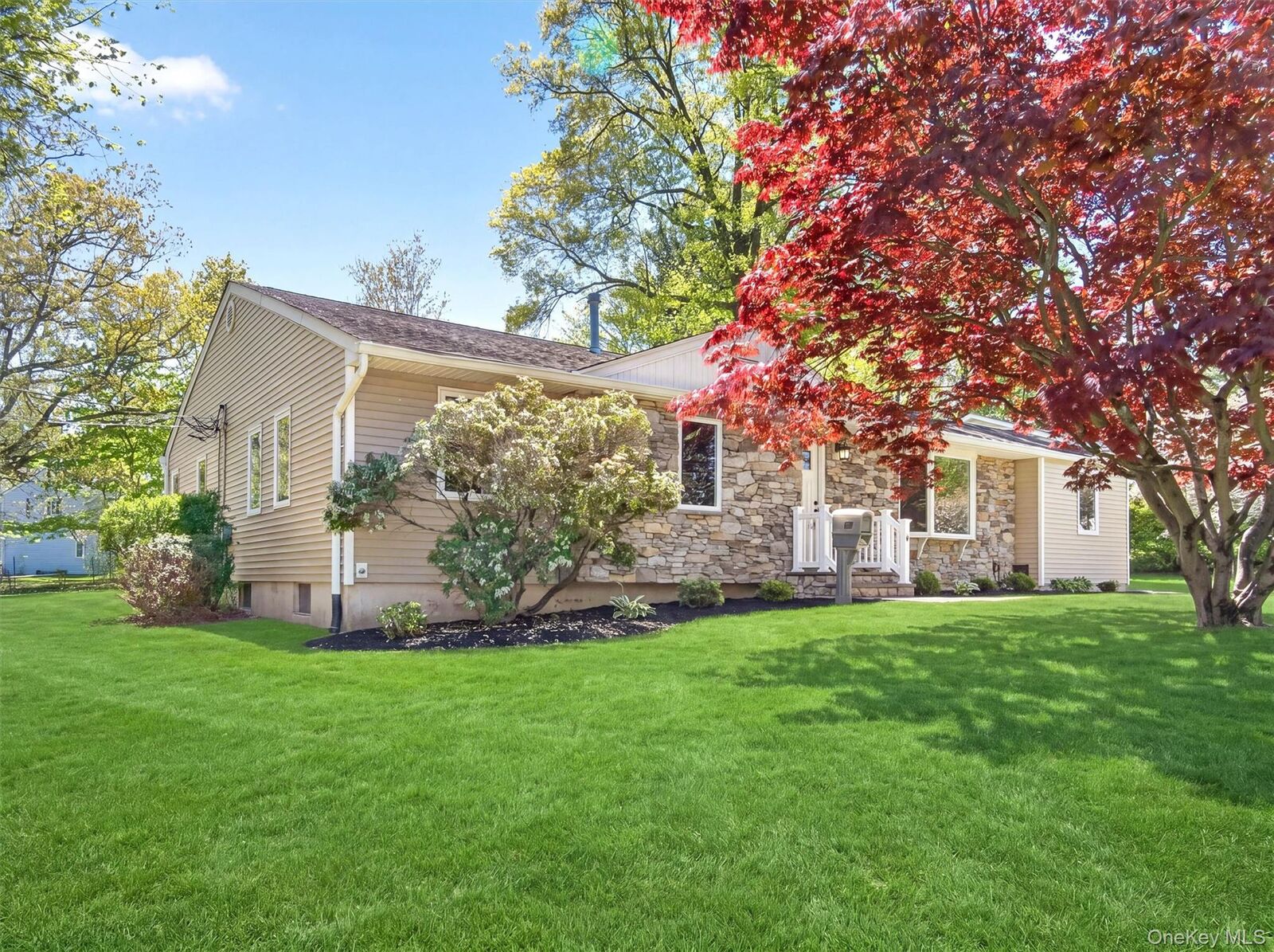 Property Photo:  19 Buckingham Road  NY 10954 