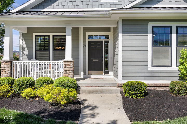 Property Photo:  450 1st Avenue SE  IN 46032 