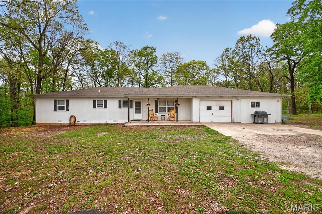 Property Photo:  23639 Hawaii Road  MO 65536 
