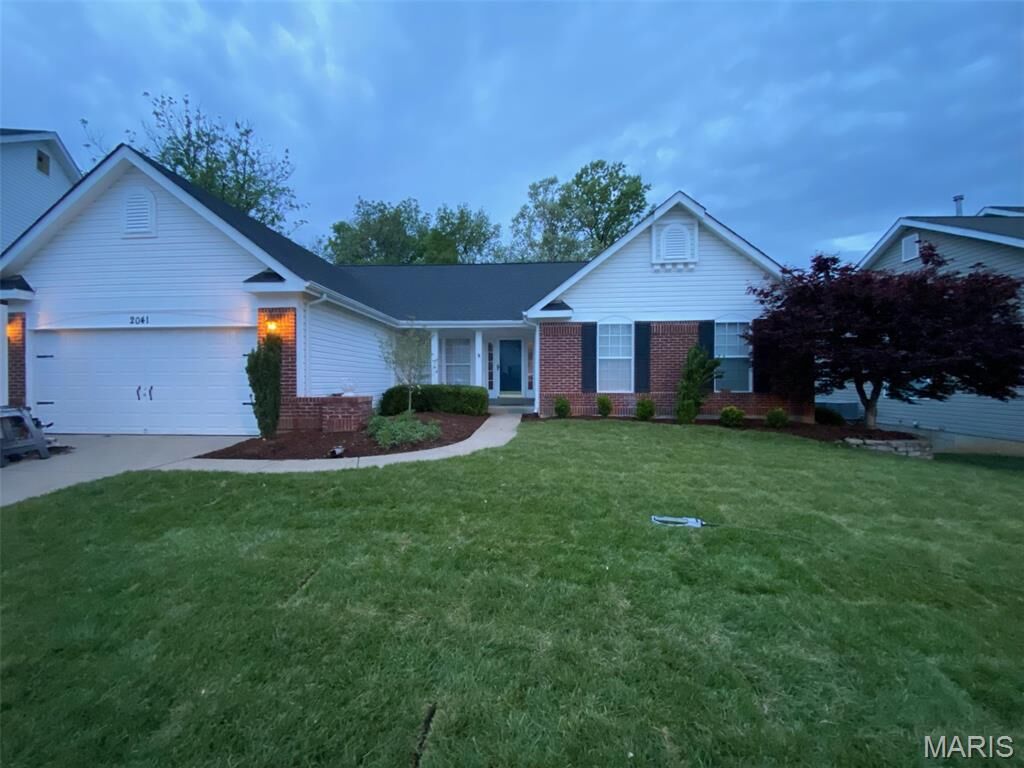 Property Photo:  2041 Avalon Ridge Circle  MO 63026 