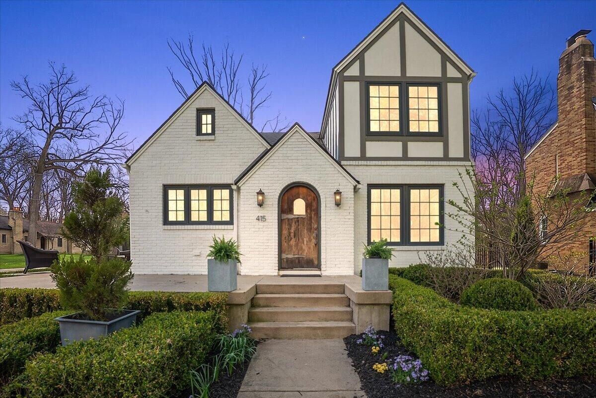 Property Photo:  415 Lakeside Drive SE  MI 49506 