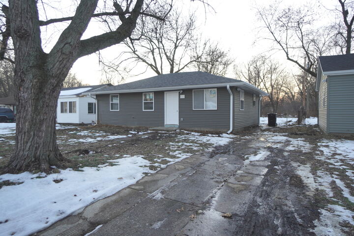 Property Photo:  1258 Idaho Street  IN 46403 