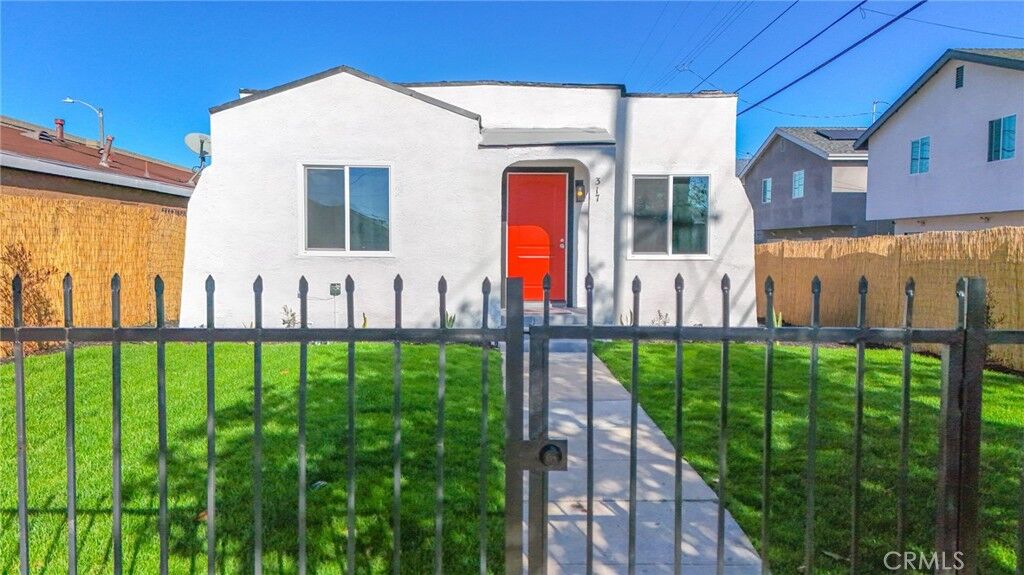 Property Photo: 317 W 107th CA 90003
