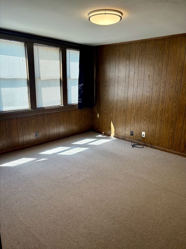 Property Photo: 118 N Spring St 1 TN 37130