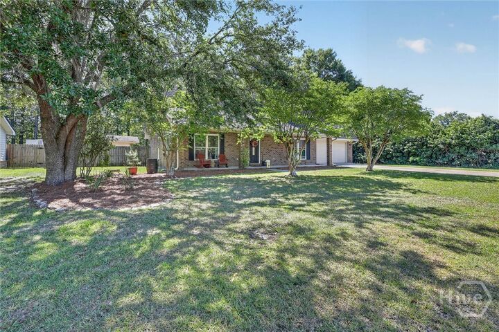 Property Photo:  8 Douglas Court  GA 31302 