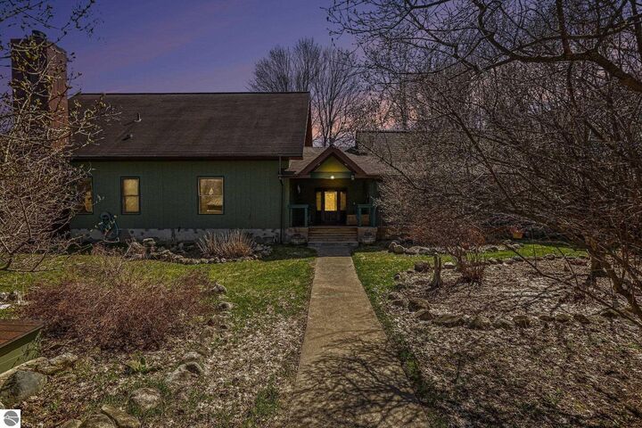 Property Photo:  331 S US31  MI 49648 