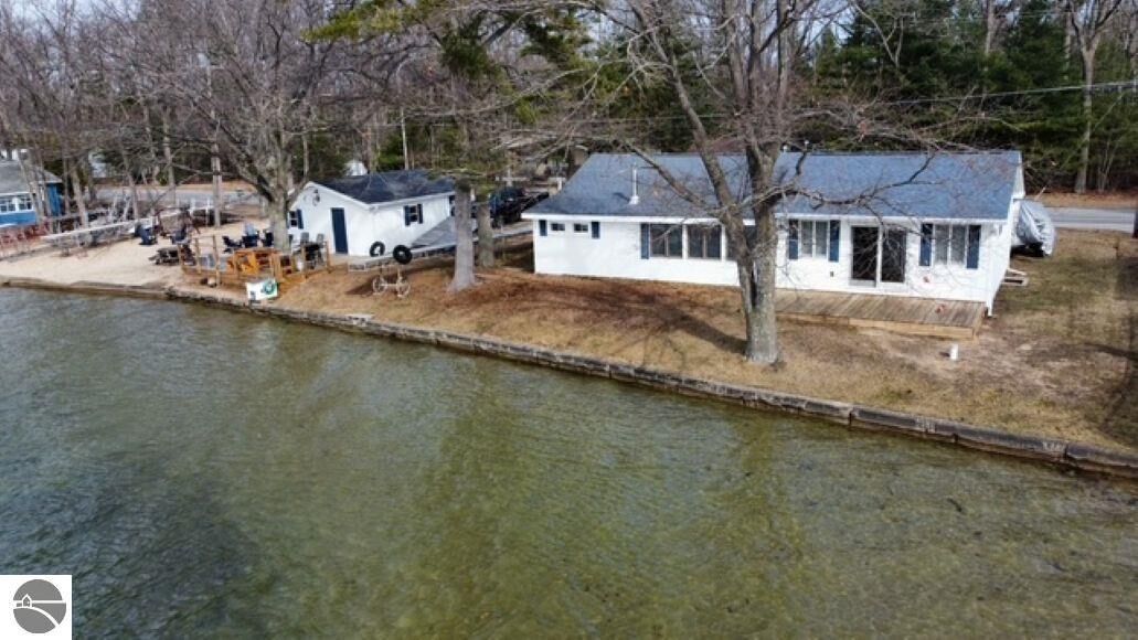Property Photo:  4432 E Cedar Lake Drive  MI 48738 