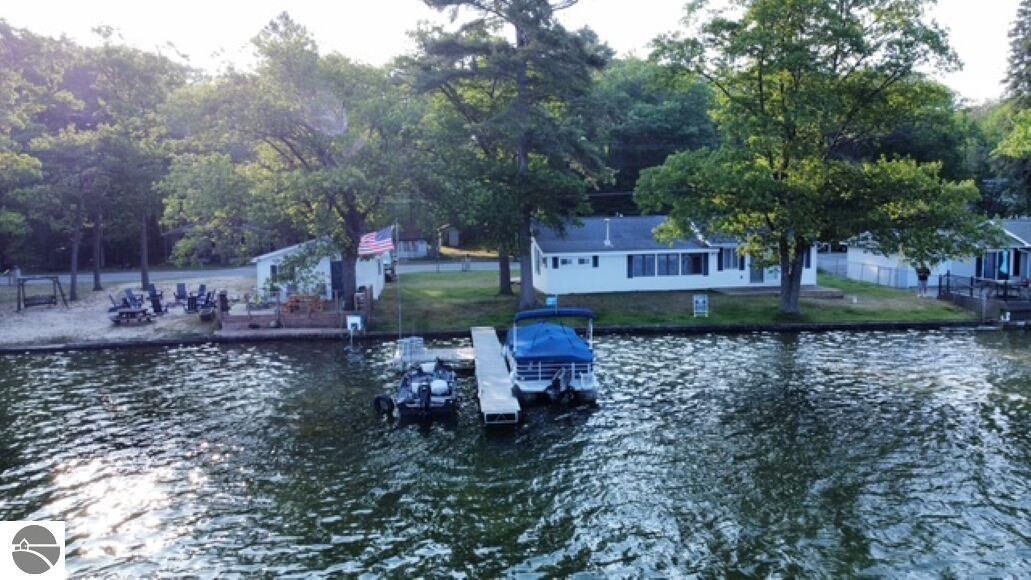 Property Photo:  4432 E Cedar Lake Drive  MI 48738 
