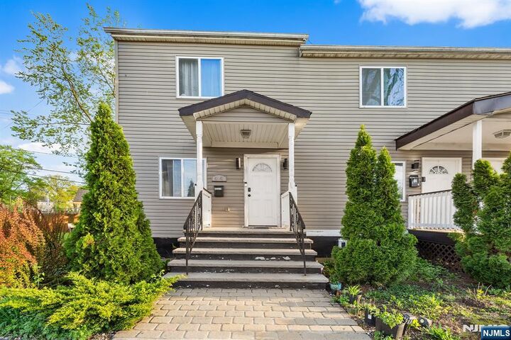 Property Photo:  48 Lake Street  NJ 07017 