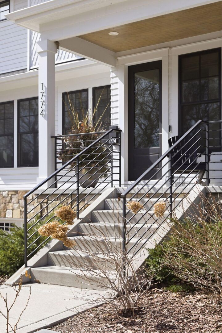 Property Photo:  1774 Girard Avenue S  MN 55403 