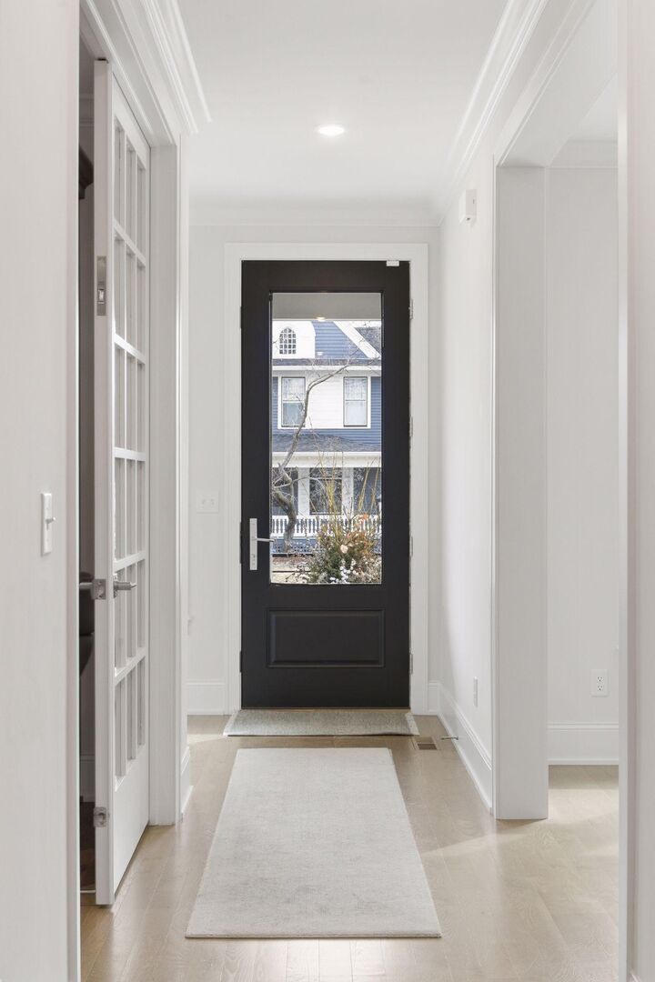 Property Photo:  1774 Girard Avenue S  MN 55403 