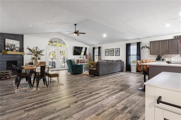 Property Photo:  1701 Augusta Drive  AR 72601 