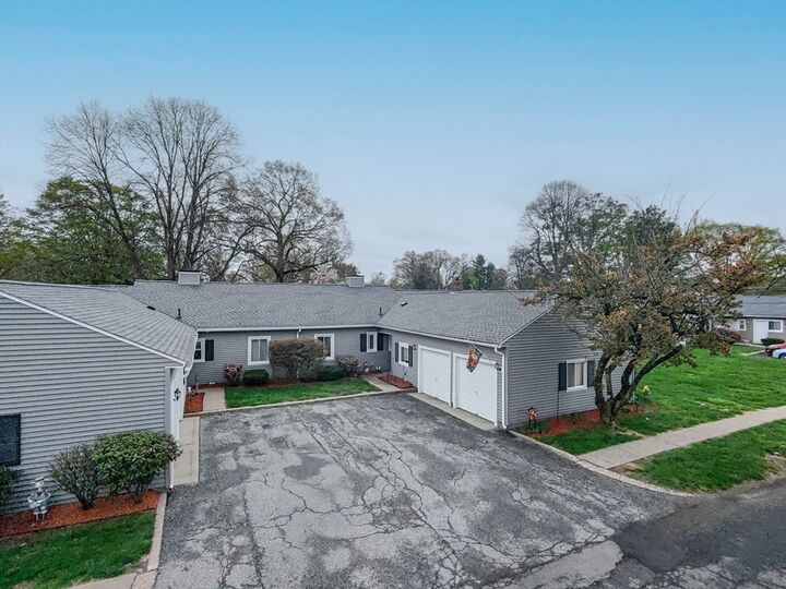 Property Photo:  165 Applewood Drive 165  MA 01022 