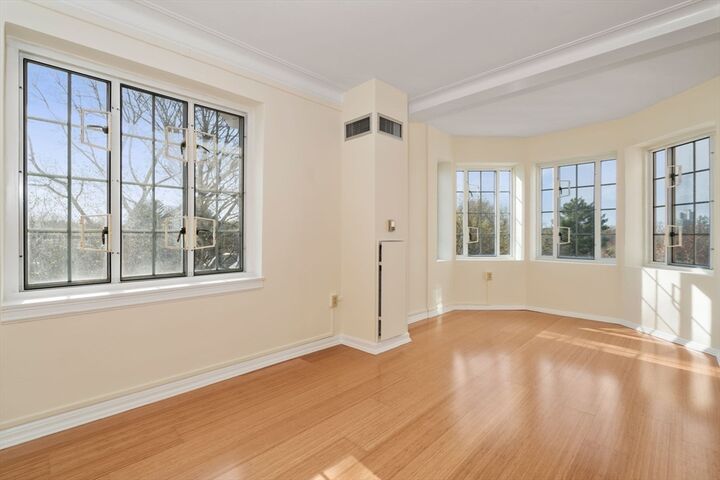 Property Photo:  20 Chapel St B908  MA 02446 