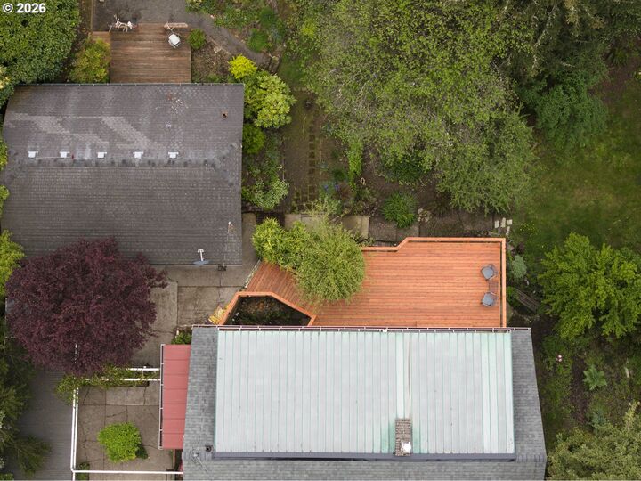 Property Photo:  540 NW 9th St  OR 97128 