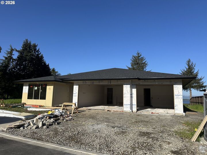 Property Photo:  6712 NW 26th Ct  WA 98665 