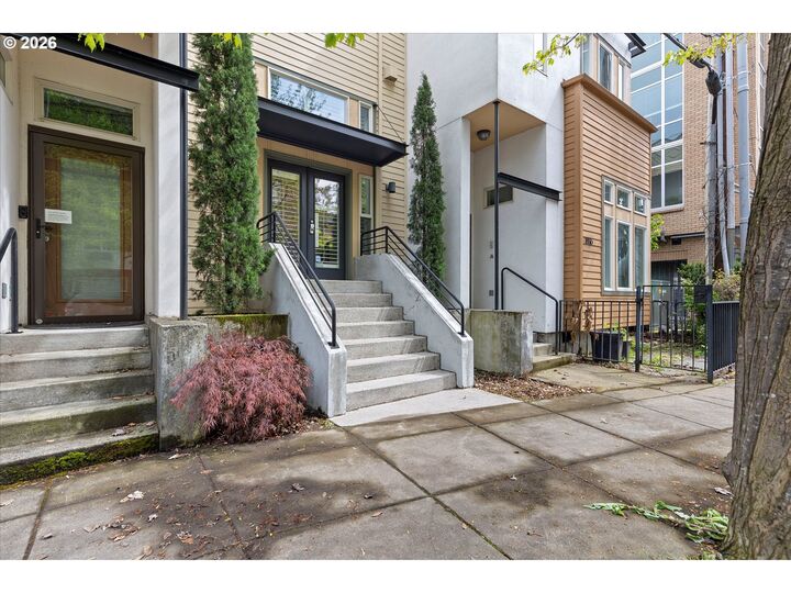 Property Photo:  1420 NE 16th Ave  OR 97232 