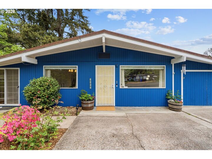 Property Photo:  6521 Glen Echo Ave  OR 97027 