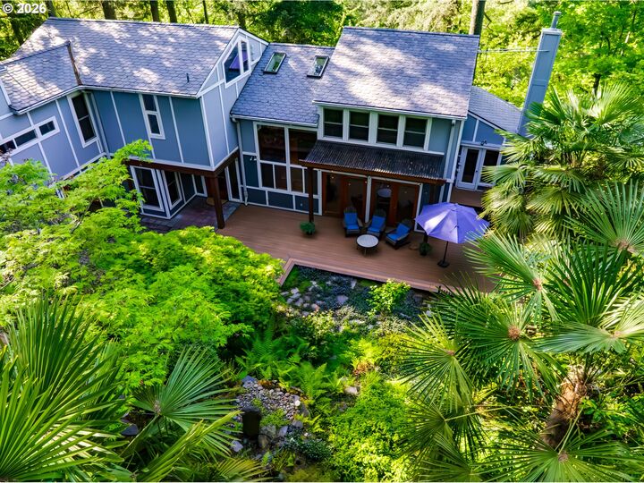 Property Photo:  3210 Inspiration Point Dr  OR 97405 