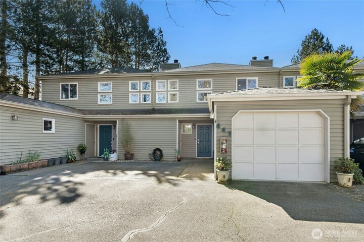 Property Photo:  447  7th Avenue  WA 98033 