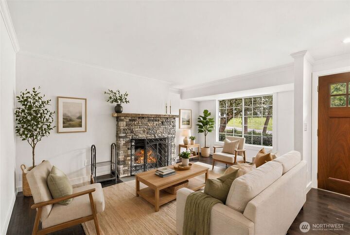 Property Photo:  3040  273rd Avenue NE  WA 98053 