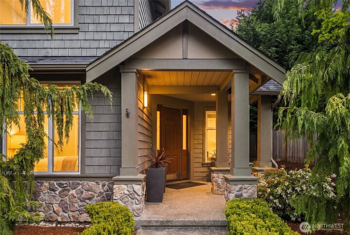 Property Photo: 16568 NE 119th Way WA 98052