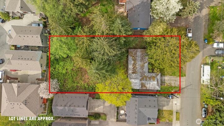 Property Photo:  15316  50th Place W  WA 98026 