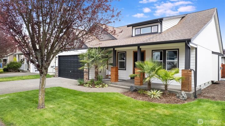 Property Photo: 17807 25th Avenue E WA 98445
