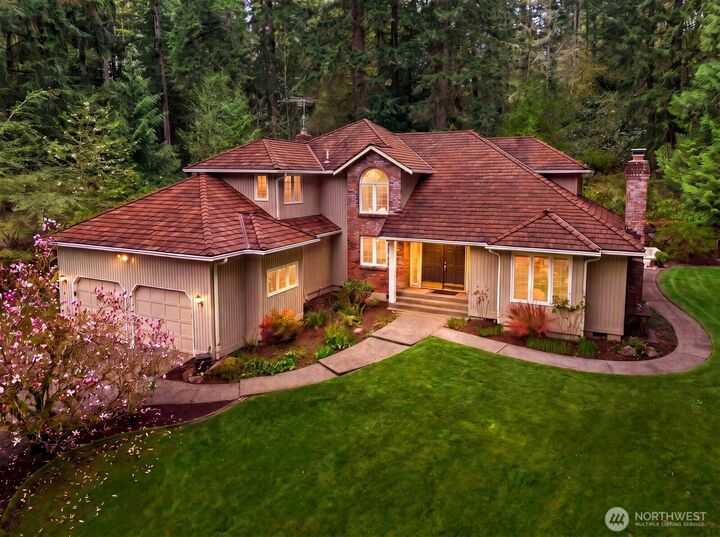 Property Photo: 20026 190th Avenue NE WA 98077